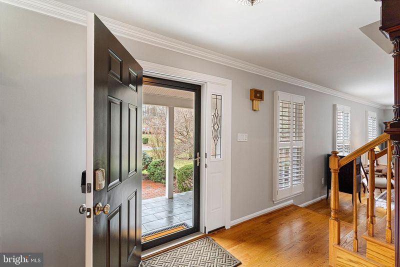 10904 Equestrian Ct, Reston, VA 20190