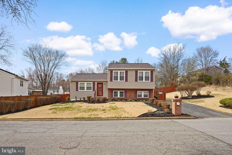 5210 Vienna Dr, Clinton, MD 20735