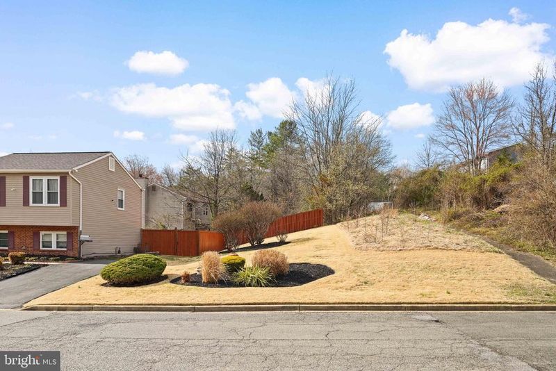 5210 Vienna Dr, Clinton, MD 20735