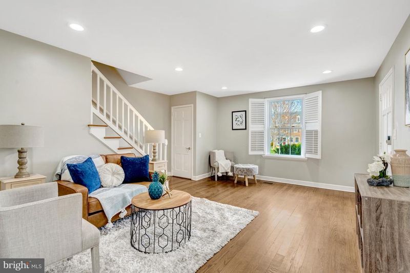 4400 36th St S, Arlington, VA 22206