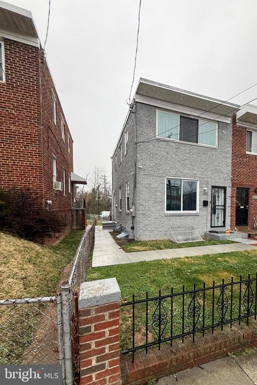1572 41st St SE, Washington, DC 20020