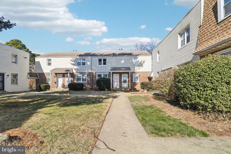2834 Iverson St #101, Temple Hills, MD 20748