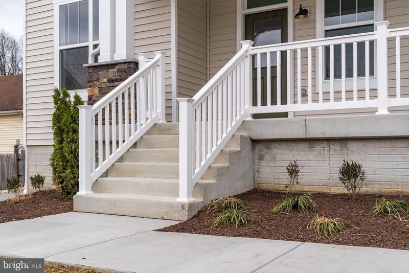 26 Walnut St, Middletown, MD 21769