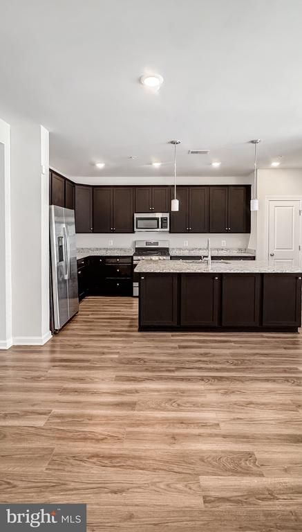 9637 Block St, Lanham, MD 20706