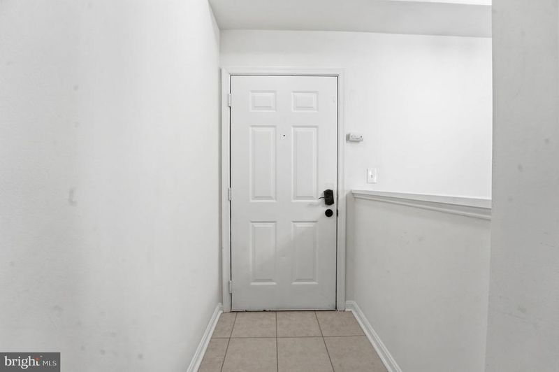 4854 Eisenhower Ave #351, Alexandria, VA 22304