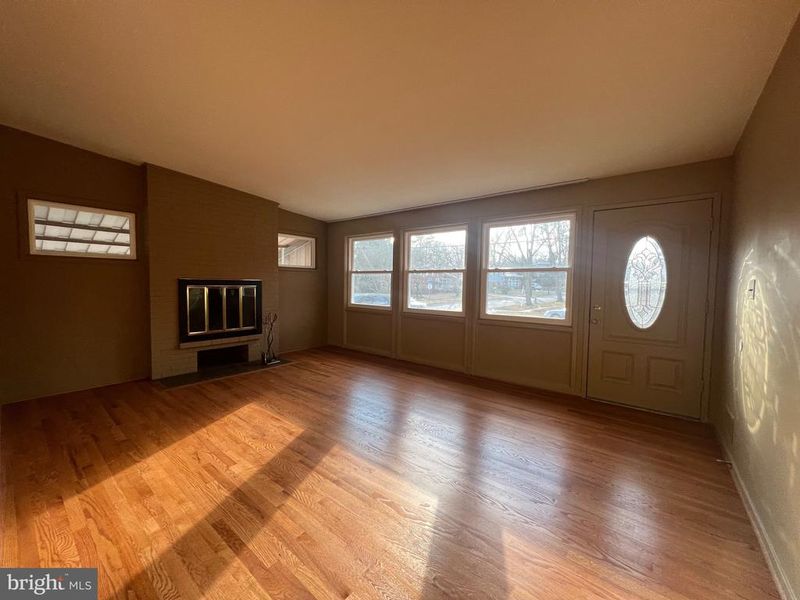 609 Marcia Ln, Rockville, MD 20851