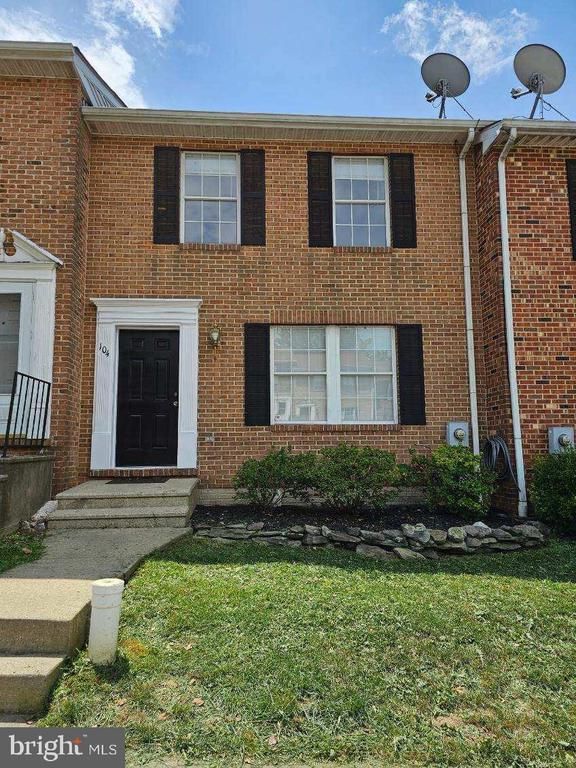 104 S Oak Cliff Ct S, Mt Airy, MD 21771