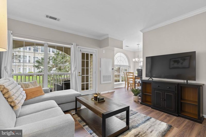 4561 Strutfield Ln #3101, Alexandria, VA 22311