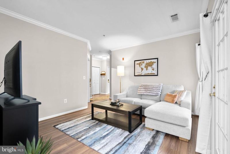 4561 Strutfield Ln #3101, Alexandria, VA 22311