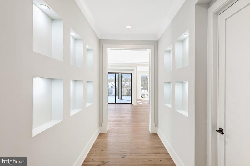 9341 Chestnut Knolls Dr, Fairfax, VA 22032