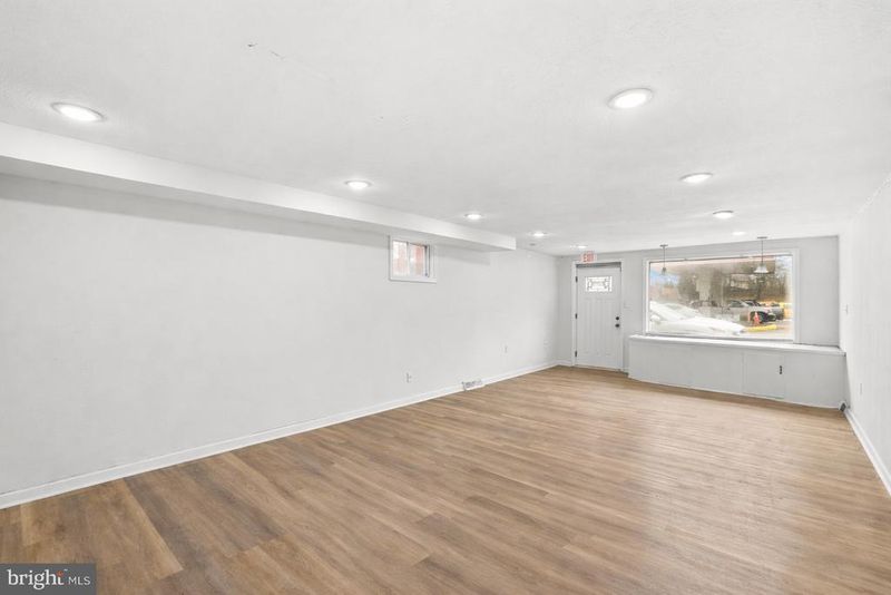 1012 S Main St, Culpeper, VA 22701
