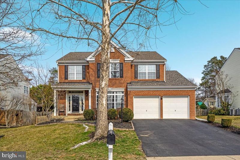 9231 Glen Meadow Ln, Bristow, VA 20136