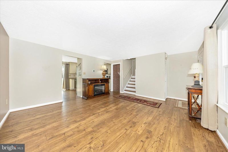 9429 Highlander Ct, Walkersville, MD 21793