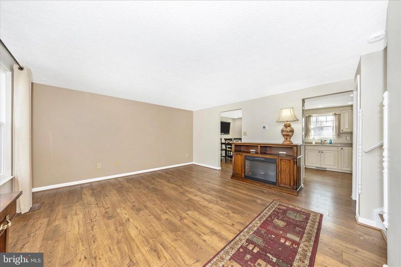 9429 Highlander Ct, Walkersville, MD 21793