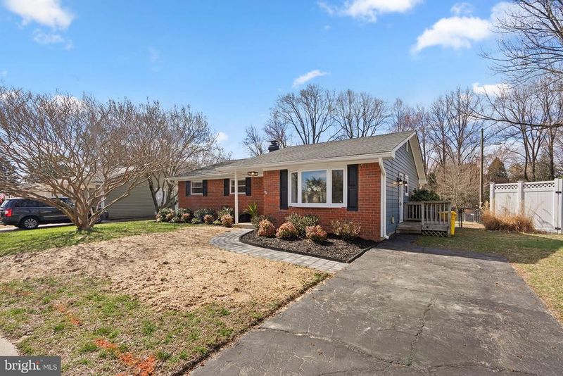 7963 Phirne Rd, Glen Burnie, MD 21061