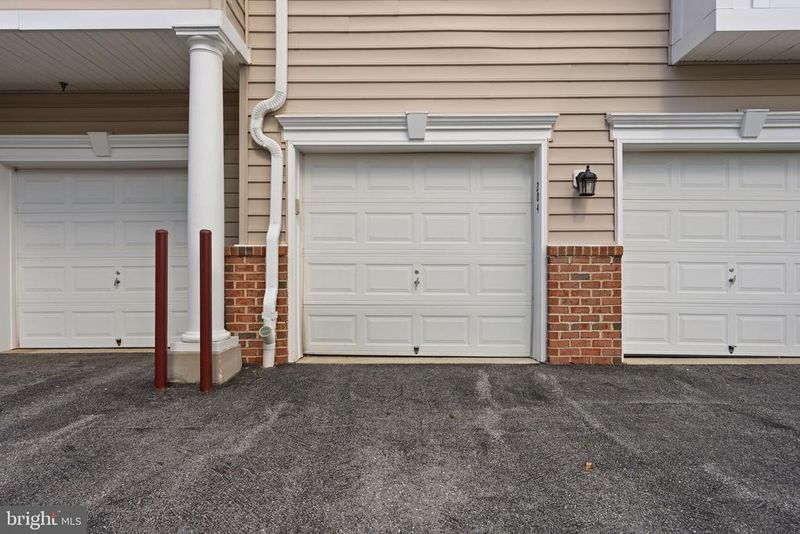 6155 Shadywood Rd #204, Elkridge, MD 21075