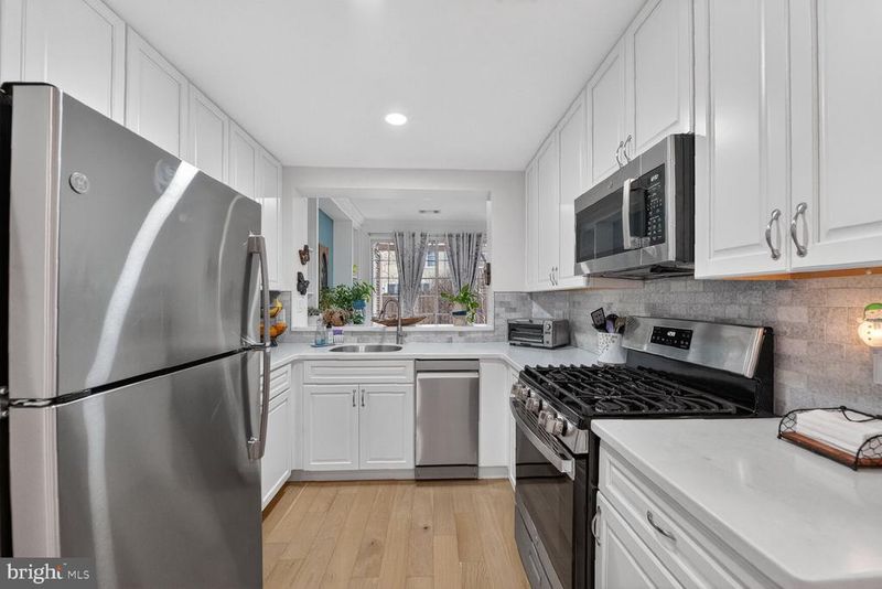 45070 Brae Ter #102, Ashburn, VA 20147