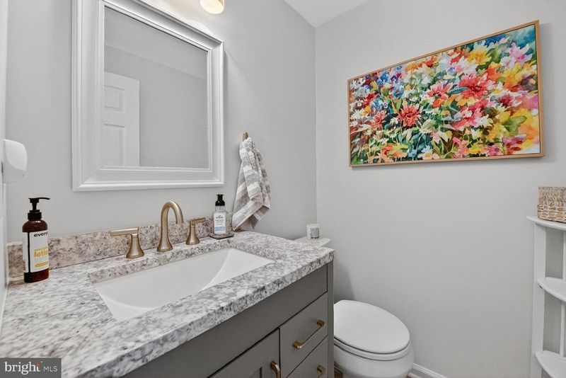 45070 Brae Ter #102, Ashburn, VA 20147