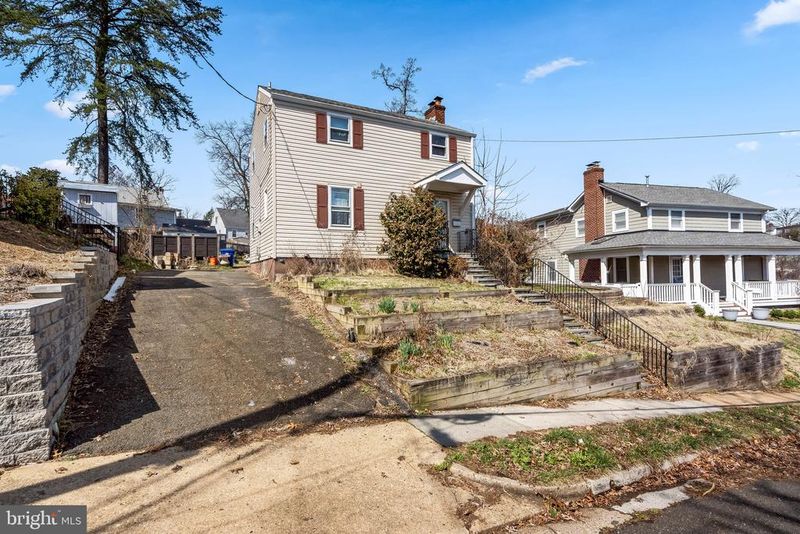 5009 23rd St S, Arlington, VA 22206