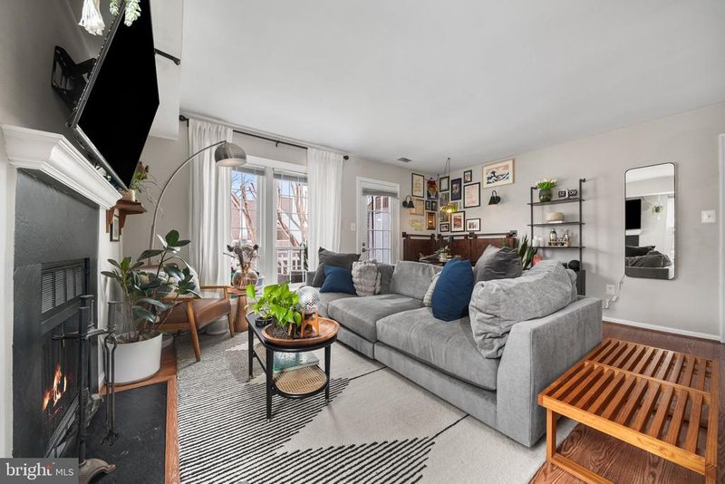 2594 S Arlington Mill Dr #8, Arlington, VA 22206