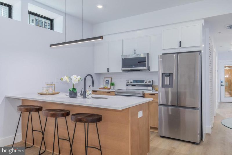 1012 17th Pl NE #TWO, Washington, DC 20002