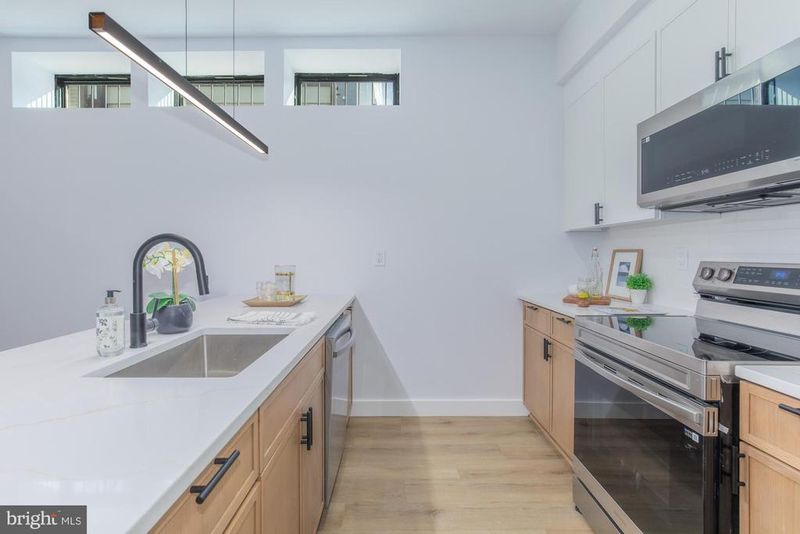 1012 17th Pl NE #TWO, Washington, DC 20002