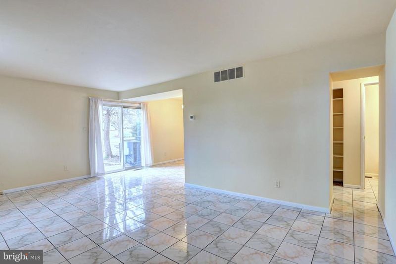 9110 Tumbleweed Rn #G, Laurel, MD 20723