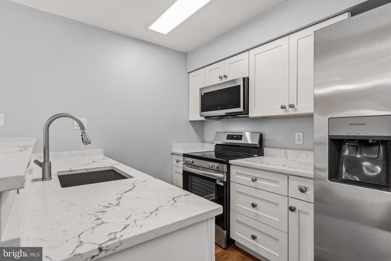 8643 Beekman Pl #43-C, Alexandria, VA 22309