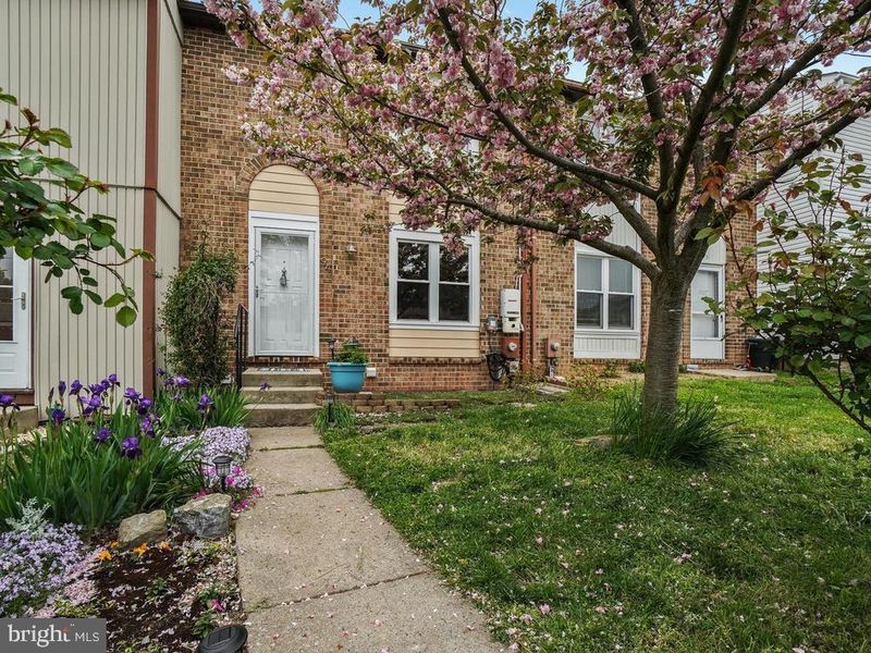94 Blueridge Ct, Frederick, MD 21703
