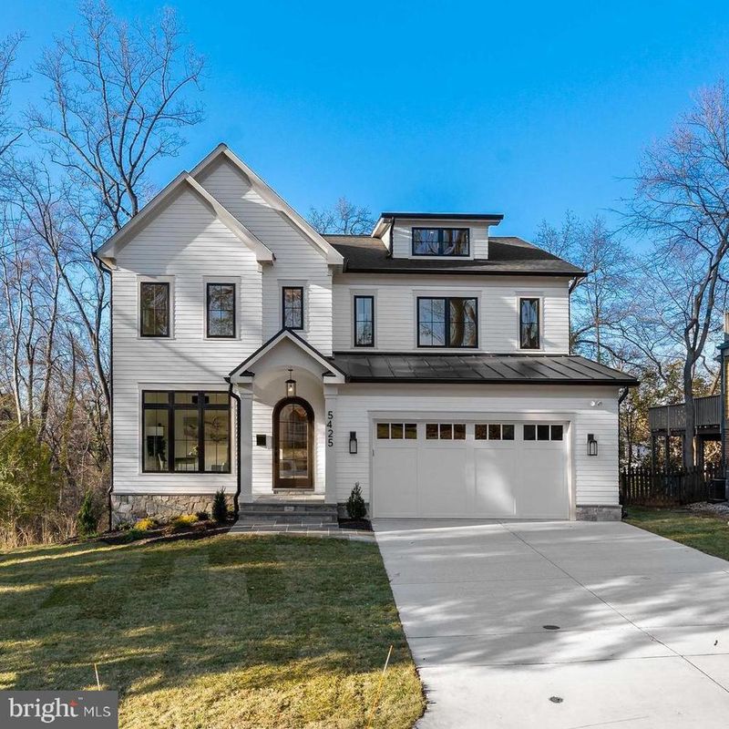 5425 Harwood Rd, Bethesda, MD 20814
