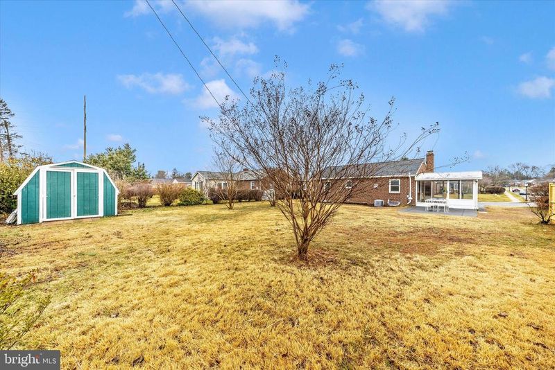 406 9th St, Frederick, MD 21701