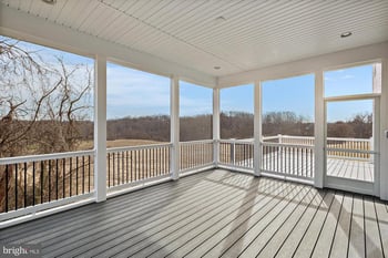 20821 Brooke Knolls Rd, Gaithersburg, MD 20882