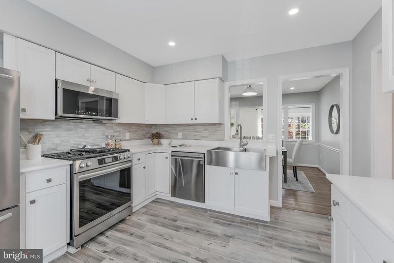 6749 Towne Lane Rd, Mclean, VA 22101