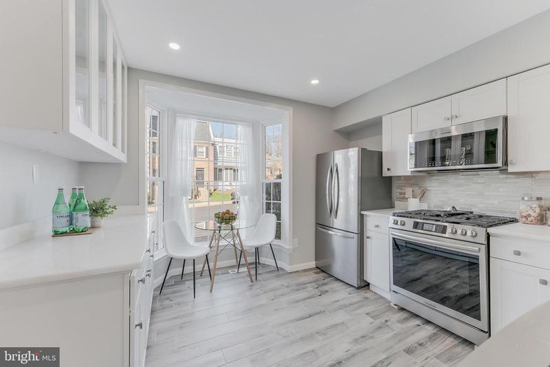 6749 Towne Lane Rd, Mclean, VA 22101