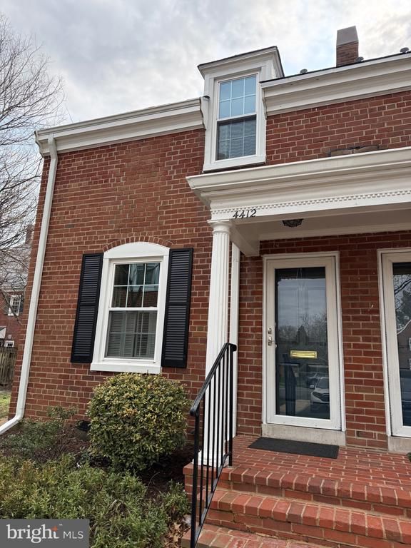 4412 34th St S, Arlington, VA 22206