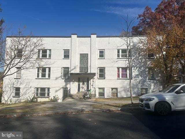 2440 S St SE, Washington, DC 20020