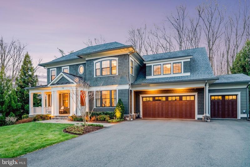 732 Lawton St, Mclean, VA 22101