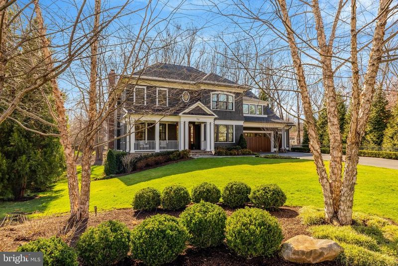 732 Lawton St, Mclean, VA 22101