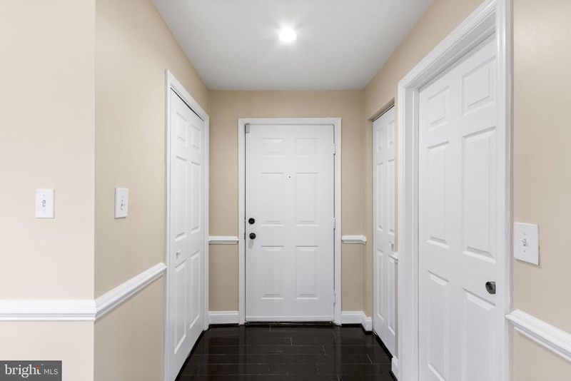 1031 Gardenview Loop #201, Woodbridge, VA 22191