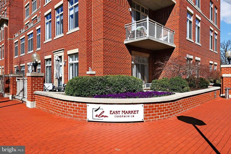 4490 Market Commons Dr #110, Fairfax, VA 22033