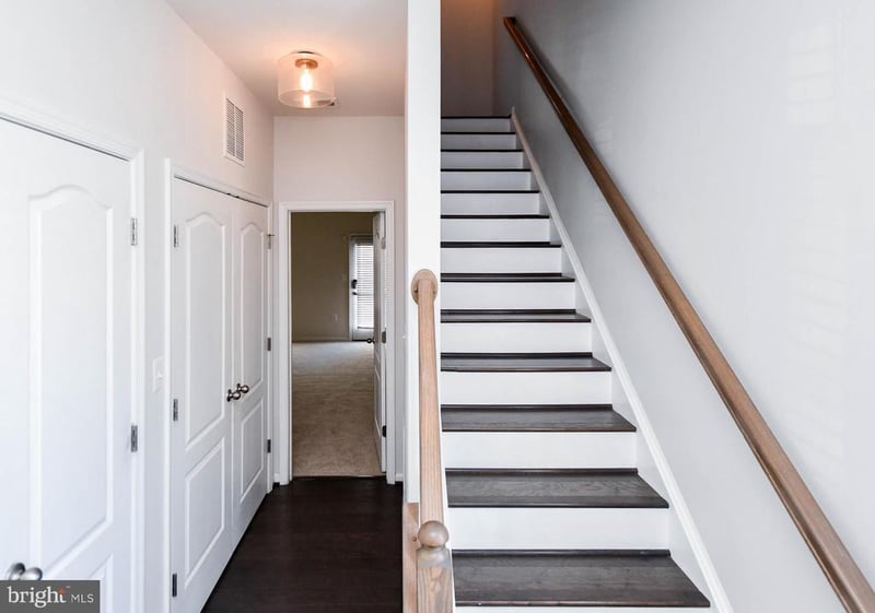 608 12 Parkside Pl NE, Washington, DC 20019