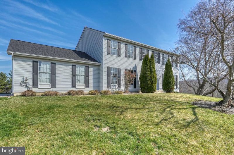 66 Fox Rock Dr, Myersville, MD 21773