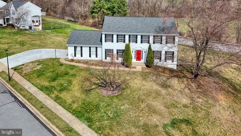 66 Fox Rock Dr, Myersville, MD 21773