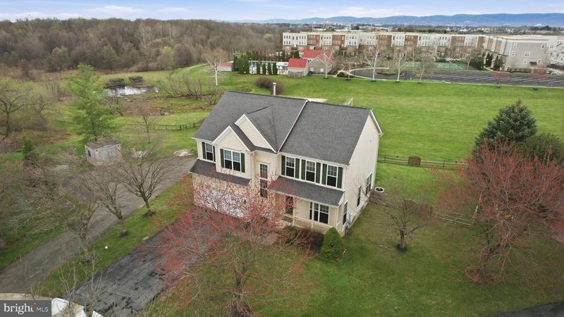 1707 Dearbought Ct, Frederick, MD 21701