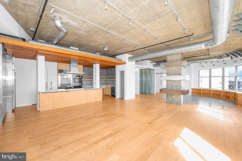 3835 9th St N #PH1W-A, Arlington, VA 22203