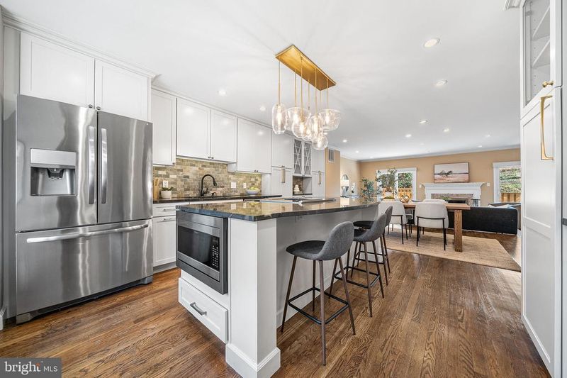 29 N Oakland St, Arlington, VA 22203