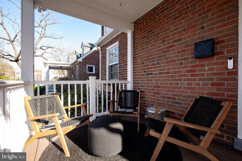 127 E Walnut St, Alexandria, VA 22301