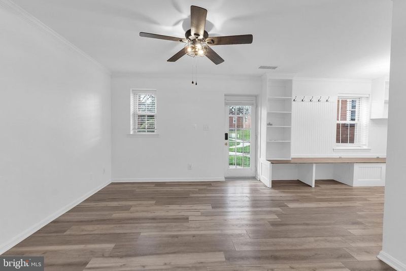 1301 E Abingdon Dr #2, Alexandria, VA 22314