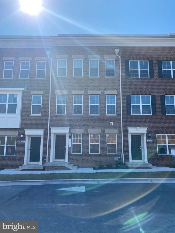 4761 Cherokee St, College Park, MD 20740