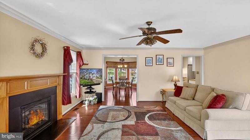 2710 Price Rd, Crofton, MD 21114